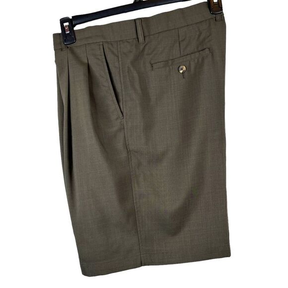 ARNOLD PALMER 9.5" Pleated Golf Walking Shorts in Dark Olive Green Men's 38W - Picture 1 of 7